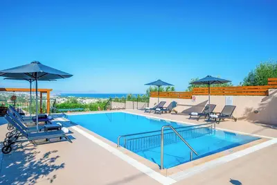 Image de Villa Mulberry Tree - Quatre Chambres Villa, Couchages 8