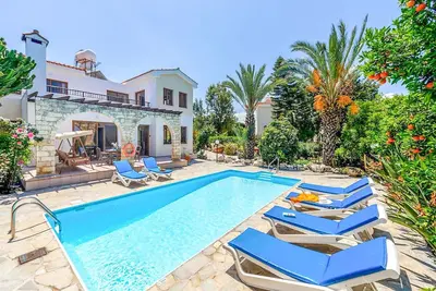 Image de Villa Solon - Trois Chambres Villa, Couchages 6