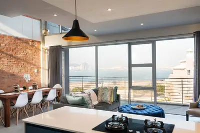 Image de The Bond Square - Deux Chambres Appartement, Couchages 4