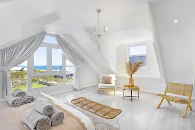 Image de Sand Plover 85 - Quatre Chambres Maison, Couchages 8
