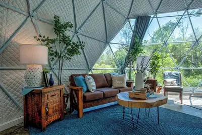 Image de Luxury - Edge of Traverse City - 14
