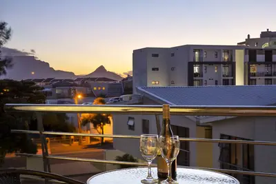 Image de Sandy Bay 12b - Deux Chambres Appartement, Couchages 4