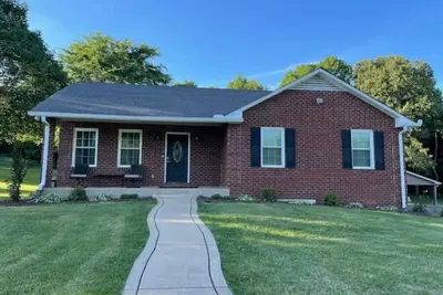 Image de Hilltop Hideaway w/ Hot Tub Close to Nashville