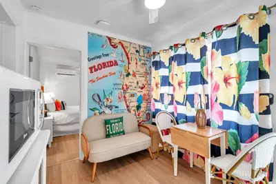 Image de Salt Water Suites - #2 Florida Suite