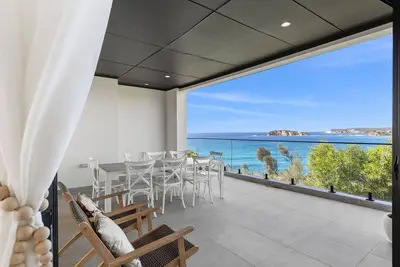 Image de Magnificent Clifftop Luxury House