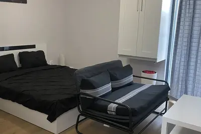 Image de A fully furnished compact Studio in the top center of Blagoevgrad, Mall