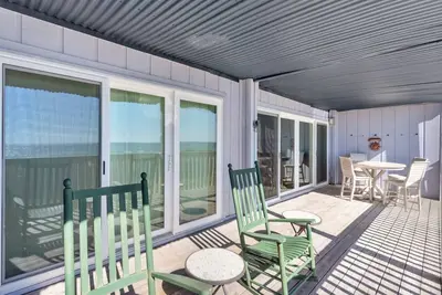 Image de Santorini Dreaming @ Cb Oceanfront 2 Bdrm w/ Pool