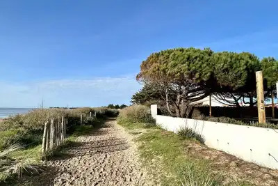 Image de Maison confortable face à la mer, 7 couchages, terrasse, jardin, wifi, parking, animaux acceptés