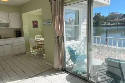 Image de 8 · Parker Manor Water View 2 Br Apt