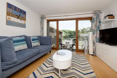 Image de Fabulous modern apartment for 4 with parking, close to the town centre.