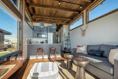 Meadow Creek Tiny Home #02 with Mountain View