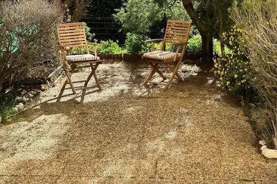 Image de Appartement cosy dans domaine arboré avec piscine et tennis