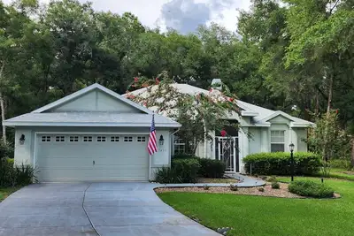 Image de Relaxing Rainbow Springs Home