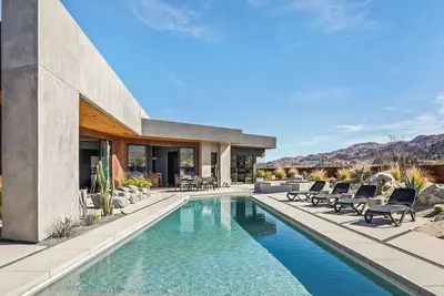 Image de Cactus Cove by Fieldtrip | 4bd villa w Pool, Spa, and Views