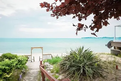 Image de Cottage on Crystal Beach | 3br & Bbq!