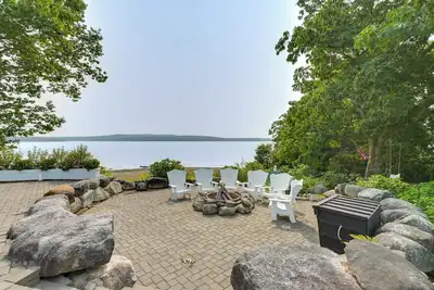 Image de Oceanfront Mid-Coast Maine Home w/ Private Beach!