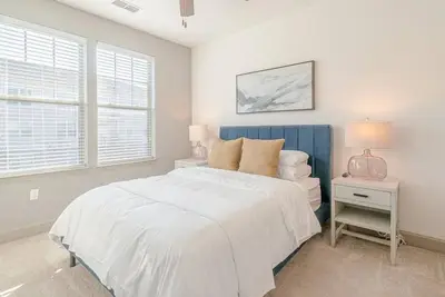 Image de Landing at Cadence Cool Springs - 2 Bedrooms in Downtown Franklin