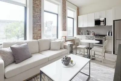 Image de Landing | Chic 1bd in Five Points South