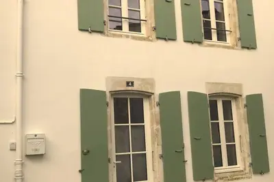 Image de ĂŽle de RĂ© maison \"Les 4 Belles\" 4-5 personnes 2 ch