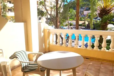 Image de Studio apt. in Castle Harbour with pool view (C016)