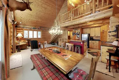Image de Grand View Lodge -New Listing With Room For The Family