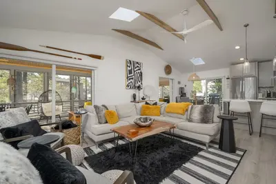 Image de Light-Filled, Gorgeous Vacation Home - 927 Pine Tree Ln, Bethany Beach