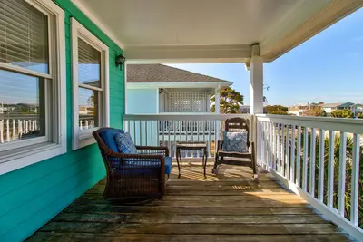 Image de Slw1615b: Huggins House- Beautiful Home a Few Blocks from the Ocean!