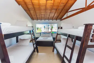 Image de Hermosa Habitación Básica Familiar En Guatape