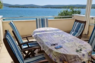 Image de Seaside apartment Mirna