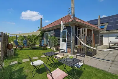 Image de Blingbling Heropgebouwde Studio in Prachtige Natuur bij Werk aan het Spoel