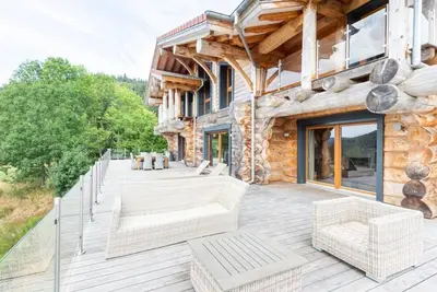 Image de Merveille architectural en rondins Chalet Whistler