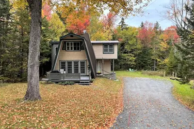 Image de New! Mt Snow Chalet w/land, privacy, relaxation