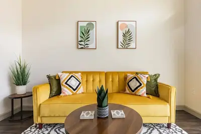 Image de Stylish1bdrm apartment minutes to Minute Maid Stadium with pool and game room!