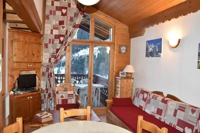 Image de 2ème étage, balcon, télévision, casier à ski, 65m², Pralognan-la-Vanoise