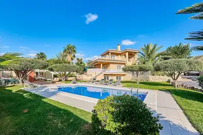 Image de Boutique Alicante - Cinq Chambres Villa, Couchages 11