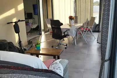 Image de Villa a 10 minutes des plages avec piscine chauffée 3 chambres et place de park.