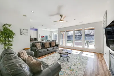 Image de Spacious Frisco Family Home: Fenced Yard & Office!