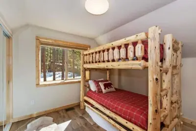 Image de Charming Summit Cabin\n