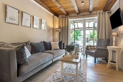 Image de Maison de vacances 'Cottage and Garden' avec terrasse privée, jardin privé et Wi-Fi