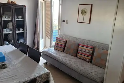 Image de The Apartement is\nComfortable, in a highly secure place and strategic location \n