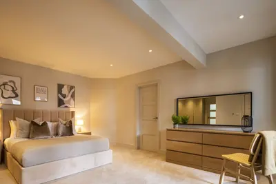 Image de The Elizabeth Suite - Brand New 3 Bedroom With Parking
