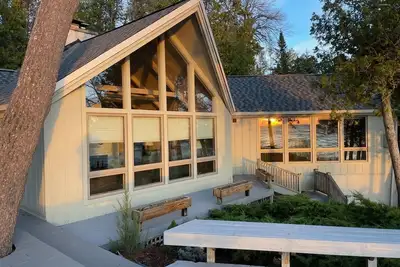 Image de Beachfront Home for Couples, Small Families on Lake Michigan