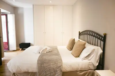 Image de Maison centrale et spacieuse de 4 chambres à La Latina