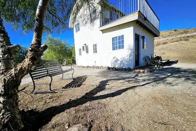 Image de Hollywood Producer’s Secluded 5 Acre Country Estate - Guest House