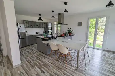 Image de Jolie villa provençale avec piscine, vue exceptionnelle!