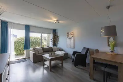 Image de Ruim Appartement Tegenover een Strandopgang van Callantsoog