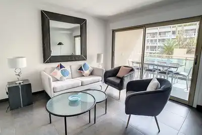 Image de Spacieux 3 PIÈCES Dans RÉSIDENCE De Standing