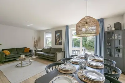Image de Luxe Vrijstaande Villa Gelegen Vlak Achter de Duinen van Julianadorp aan Zee