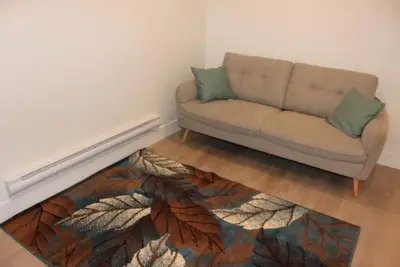 Image de The Casa- 1 Bedrm Basement Suite