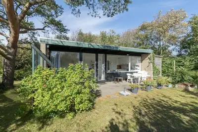 Image de Kindvriendelijke Bungalow op Loopafstand van de zee van Callantsoog